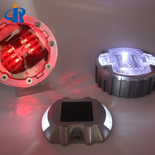 <h3>Synchronized Solar Road Marker Light For Car Park</h3>
